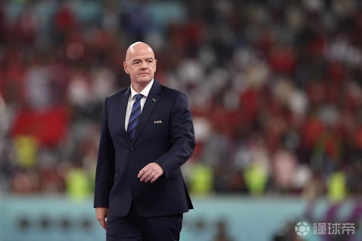 因凡蒂诺失去FIFA官员支持,面临下台危机